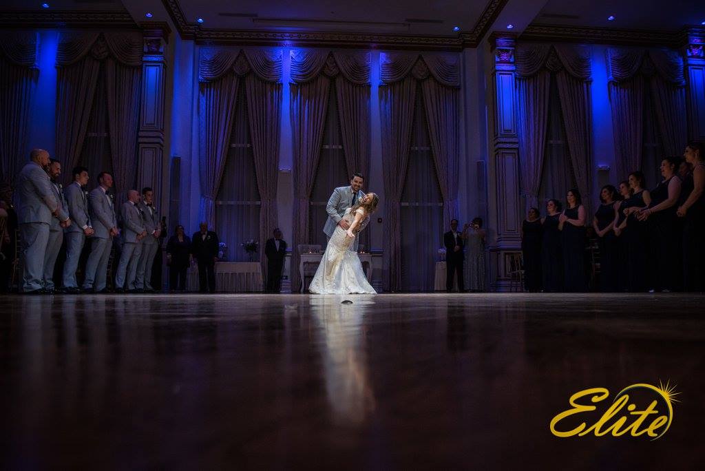 mike-and-christinas-first-dance-2