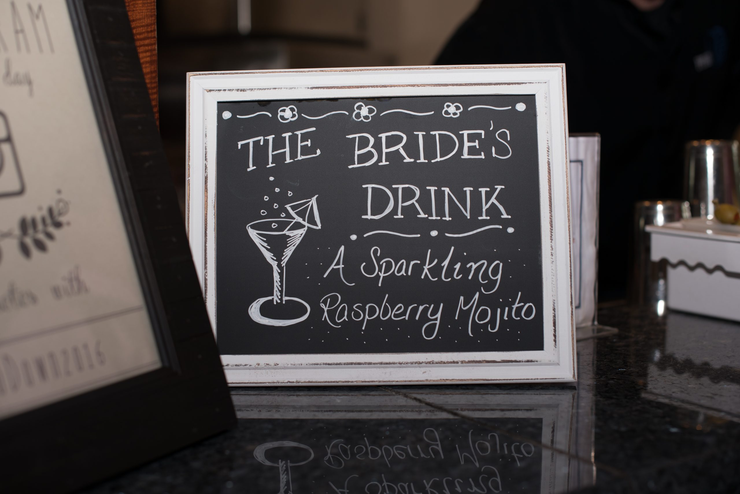 eliteentertainment_njwedding_signaturedrinksign