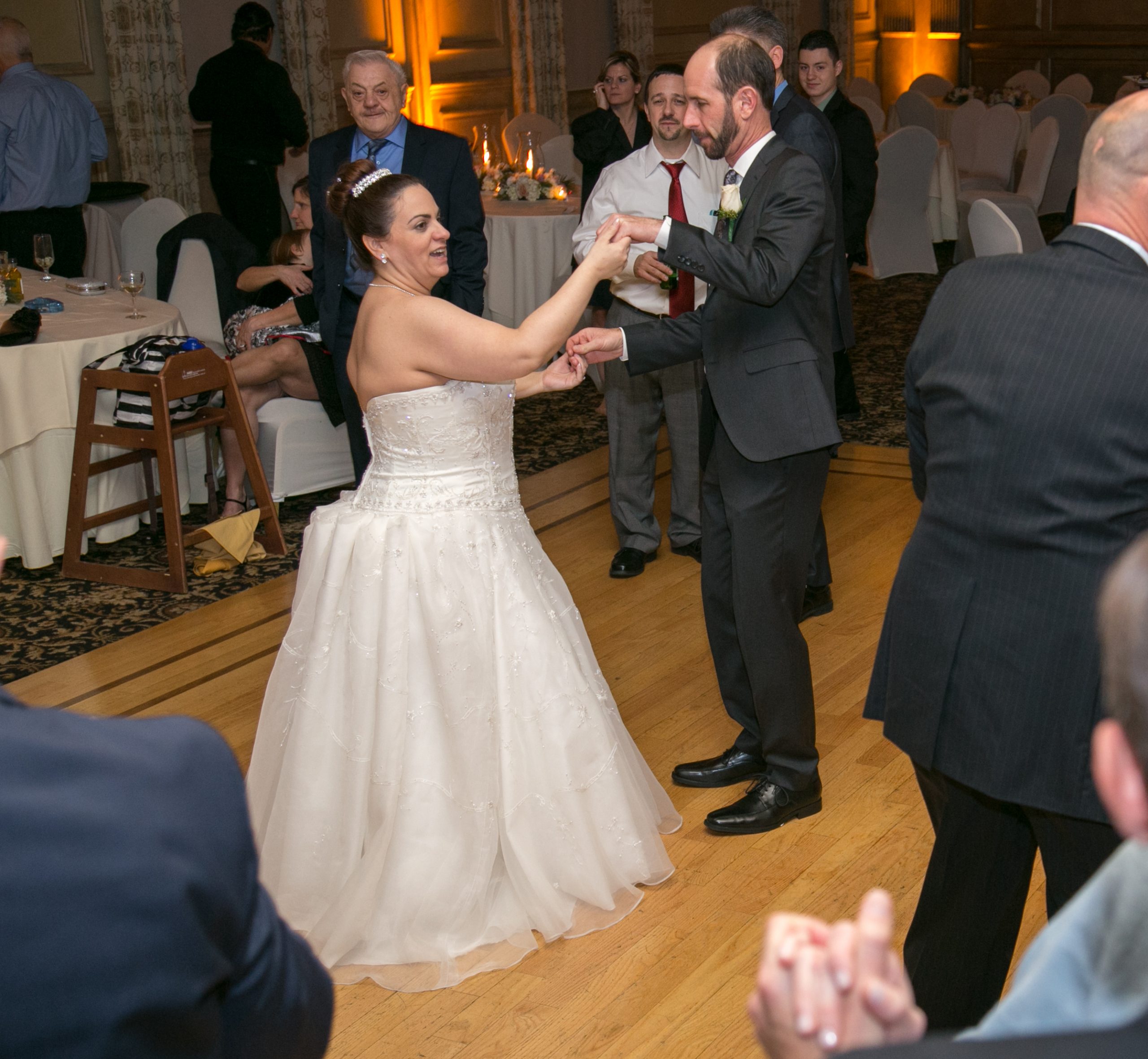 EliteEntertainment_NJWedding_DominicSestito_AmericanHotel