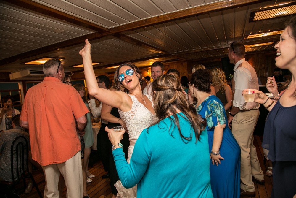EliteEntertainment_EliteImages_NJWedding_RiverQueen