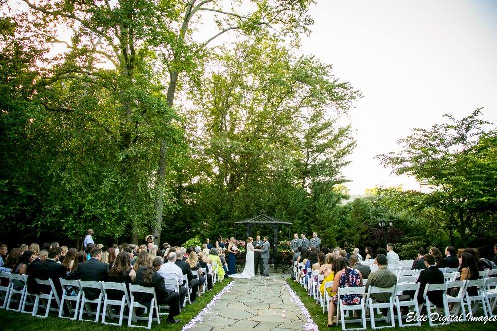 EliteEntertainment_NJWedding_EnglishManor