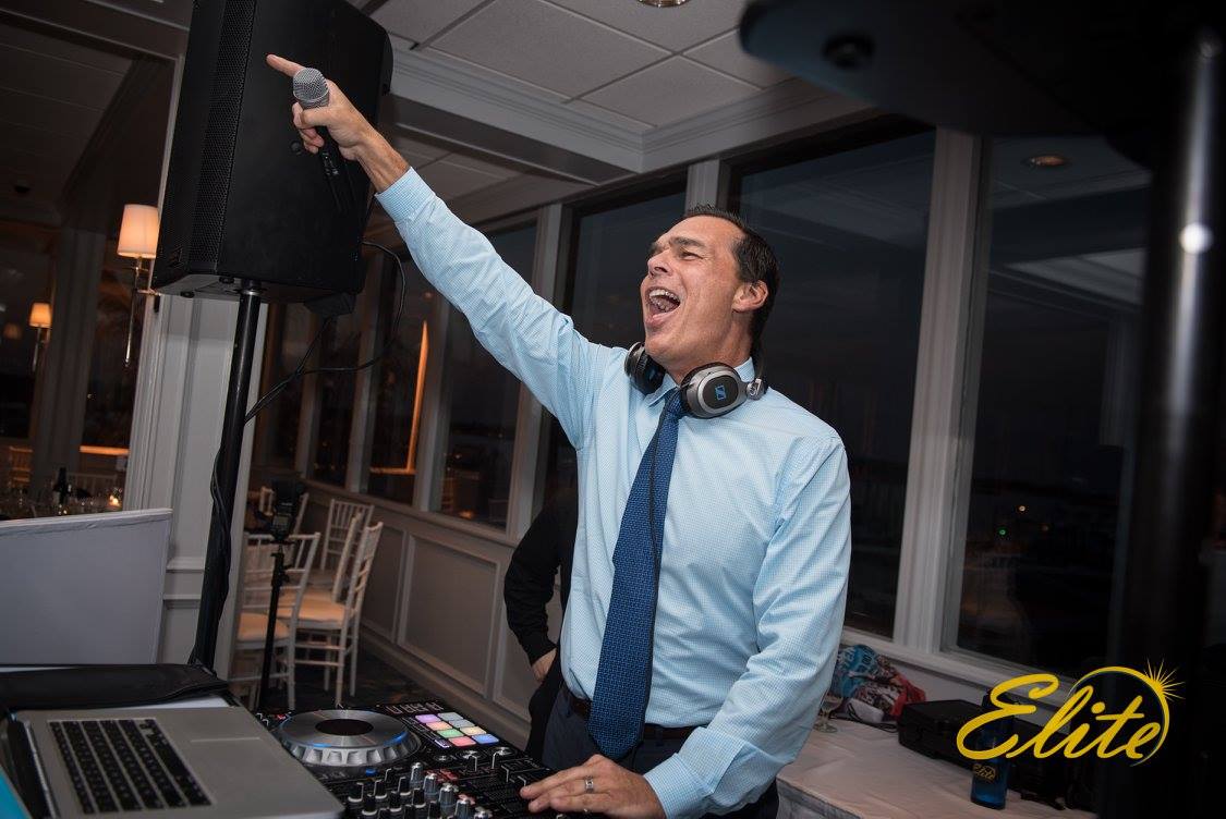 MikeWalter_EliteEntertainment_NJWedding_EliteDigitalImages_ChannelClub