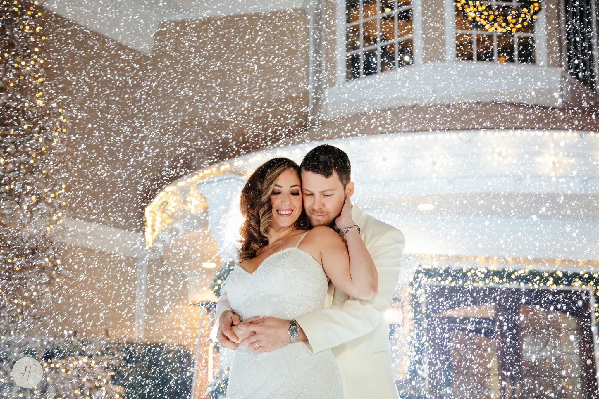 HEYN_PHOTOGRAPHY_CREDIT_ClarksLandingWedding_CoryAndLauren5