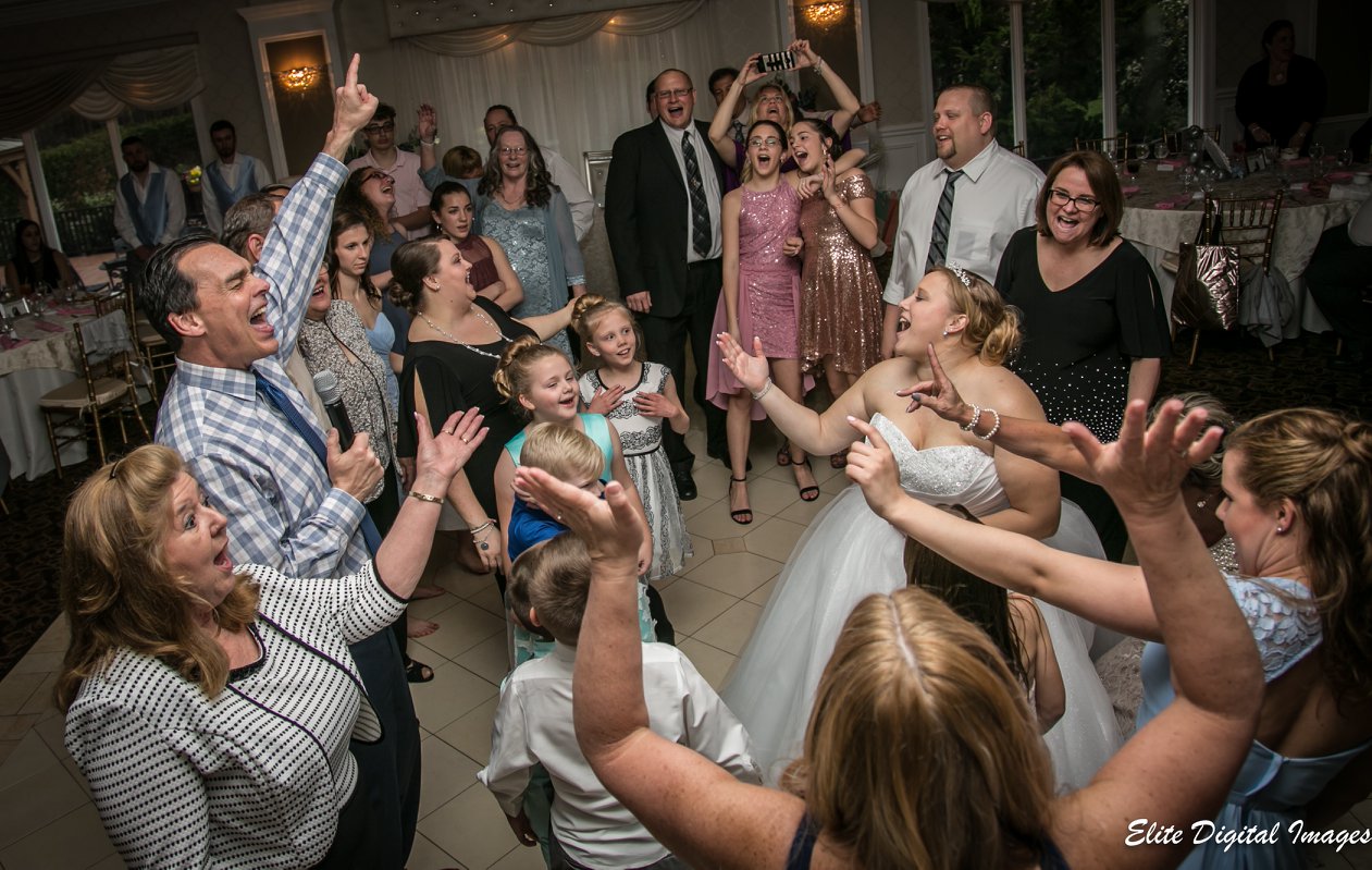 Elite Entertainment_ NJWedding_ EliteDigitalImages_EnglishManor_Cassidy and Dennis8 Mike Walter