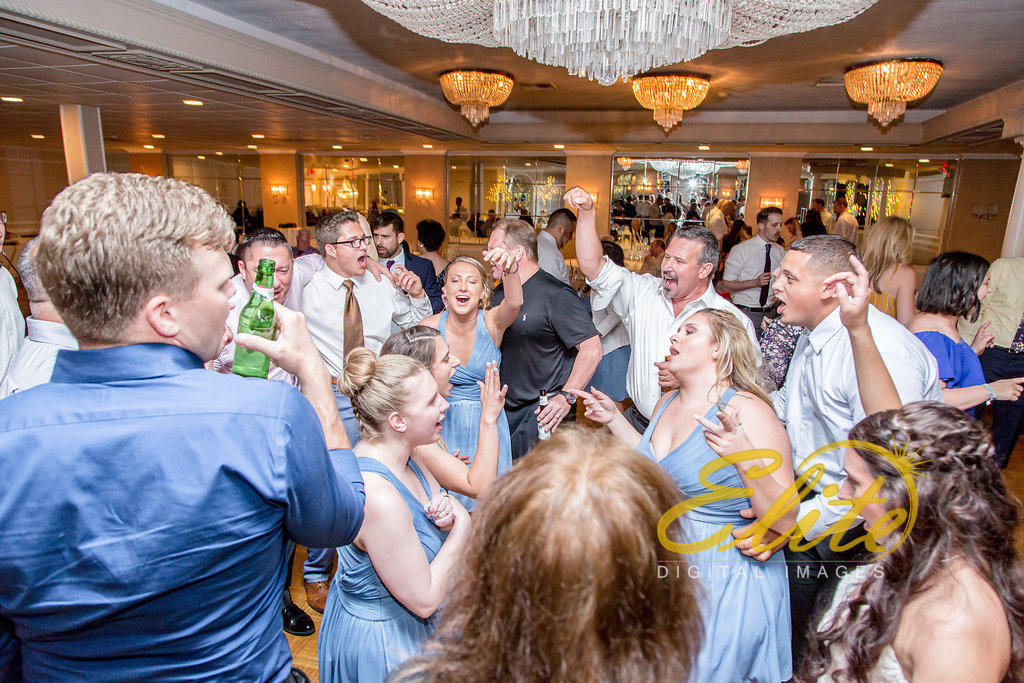 Elite Entertainment_ NJ Wedding_ Elite Digital Images_Doolans Shore Club in Spring Lake_Leanna and George (14)
