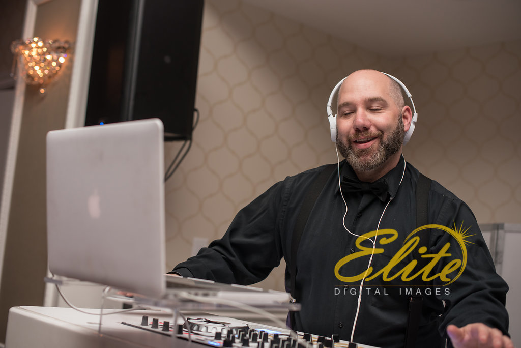 Elite Entertainment_ NJ Wedding_ Elite Digital Images_English Manor_Rachel and Drew (9) Dominic Sestito