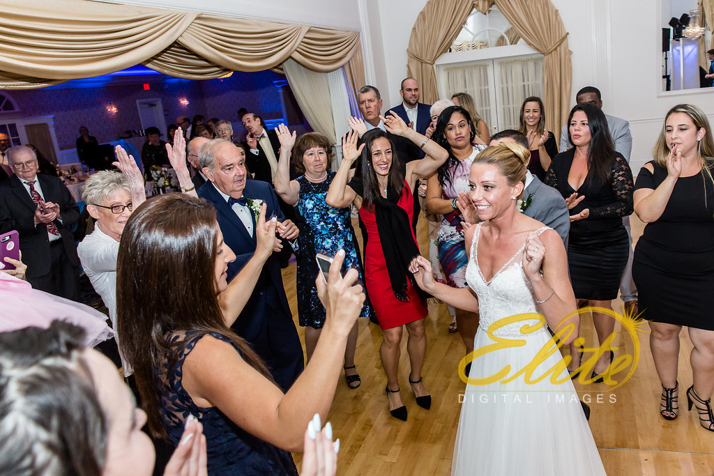 Elite Entertainment_ NJ Wedding_ Elite Digital Images_Tomasello Winery_Cassie and Steve (5)