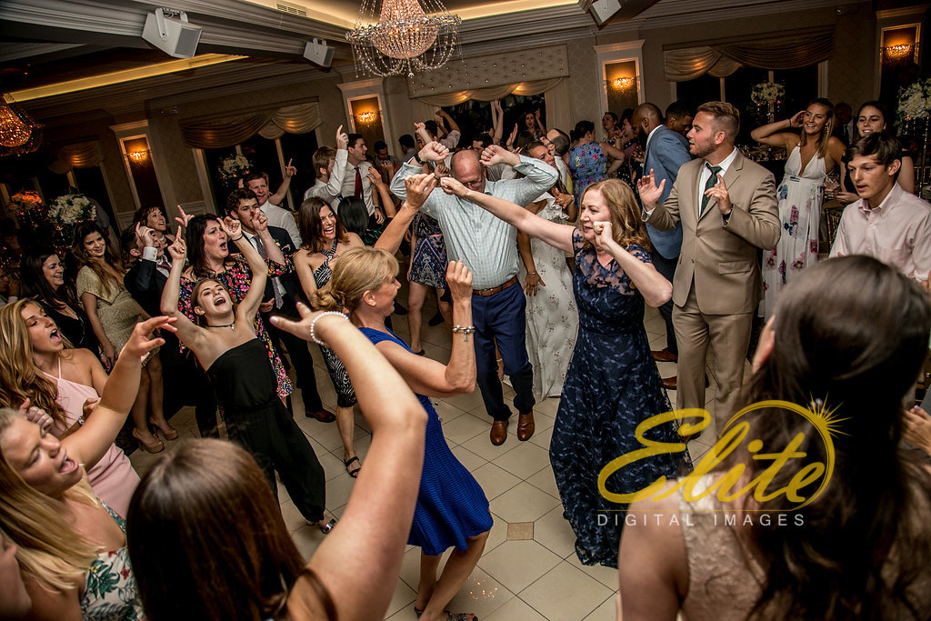 Elite Entertainment_ NJ Wedding_ Elite Digital Images_English Manor_Kristen and Conner (11)