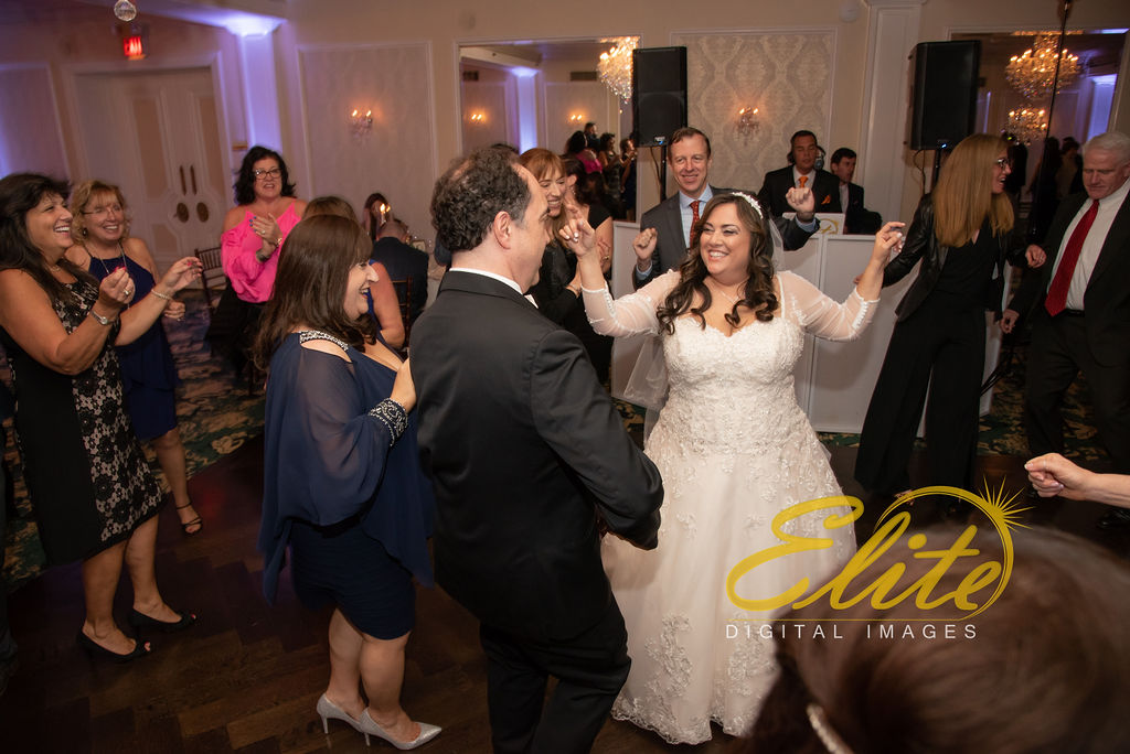 Elite Entertainment_ NJ Wedding_ Elite Digital Images_Molly Pitcher in Red Bank_Carolyn and Chris (4)