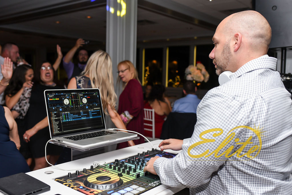 Elite Entertainment_ NJ Wedding_ Elite Digital Images_Channel Club _ Kim and Jimmy (9) Dominic Sestito