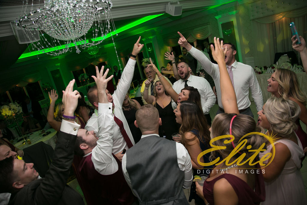 Elite Entertainment_ NJ Wedding_ Elite Digital Images_English Manor_Barbara and Scott (10)