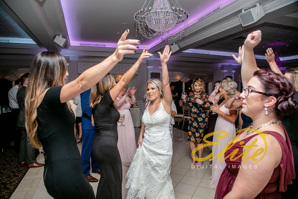 Elite Entertainment_ NJ Wedding_ Elite Digital Images_English Manor_Barbara and Scott (3)