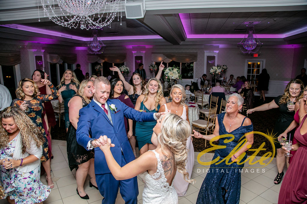 Elite Entertainment_ NJ Wedding_ Elite Digital Images_English Manor_Barbara and Scott (4)