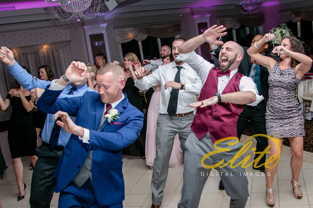 Elite Entertainment_ NJ Wedding_ Elite Digital Images_English Manor_Barbara and Scott (5)