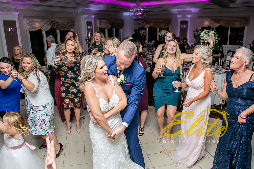 Elite Entertainment_ NJ Wedding_ Elite Digital Images_English Manor_Barbara and Scott (5)