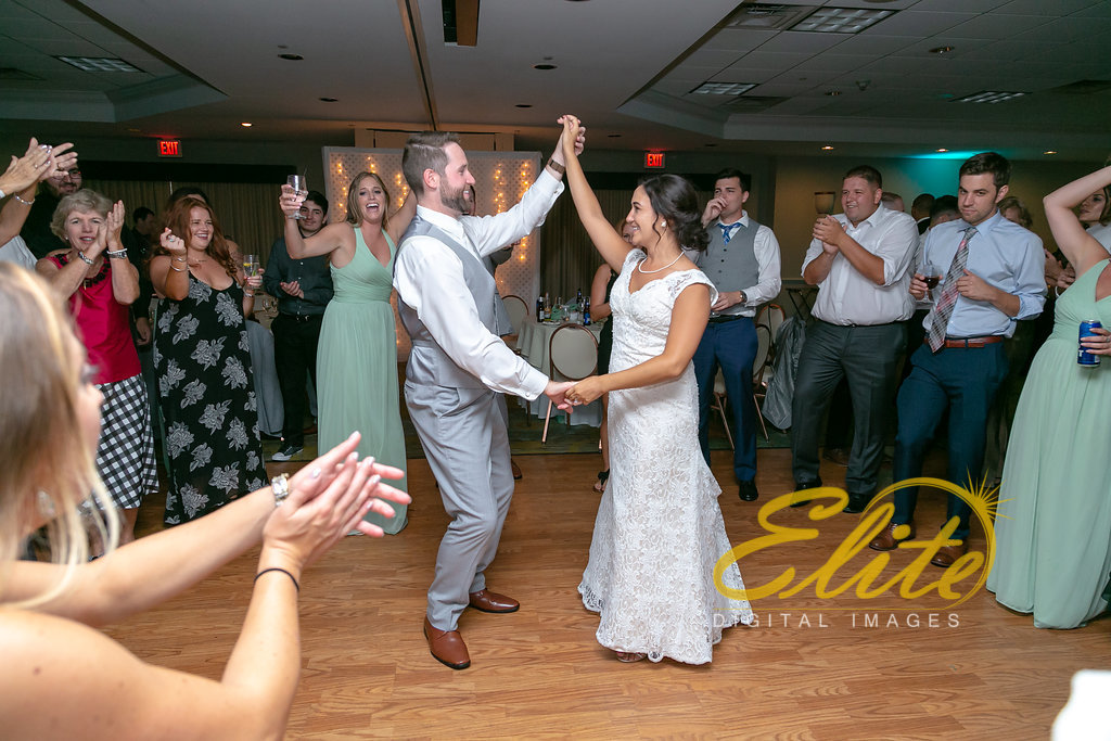 Elite Entertainment_ NJ Wedding_ Elite Digital Images_Holiday Inn Manahawkin (1)