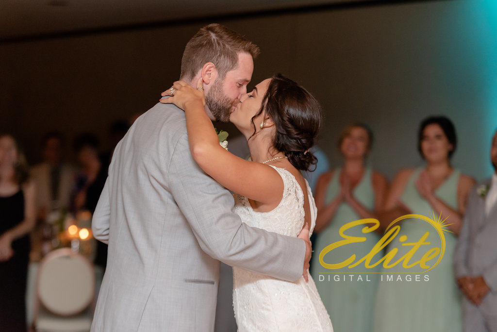 Elite Entertainment_ NJ Wedding_ Elite Digital Images_Holiday Inn Manahawkin (9)