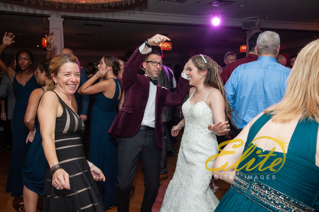Elite Entertainment_ NJ Wedding_ Elite Digital Images_Crystal Point, Point Pleasant _ Sarah and Gerard (2)