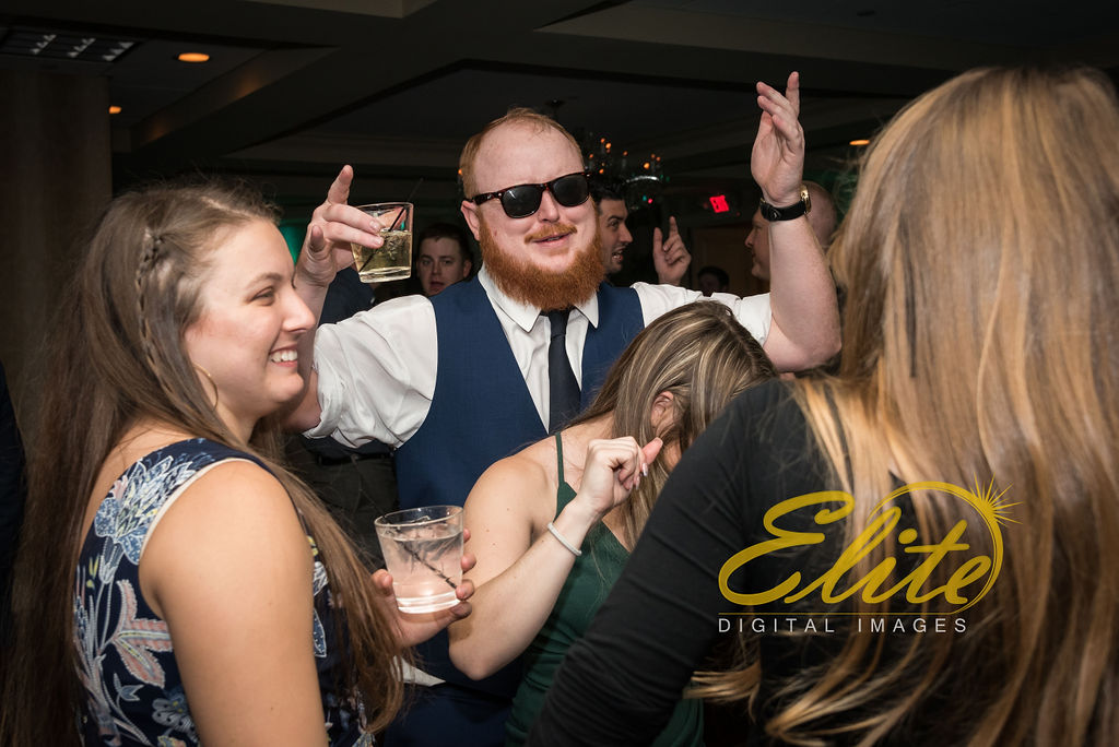 Elite Entertainment_ NJWedding_ EliteDigitalImages_DoubleTree_Darcy and Tom (10)