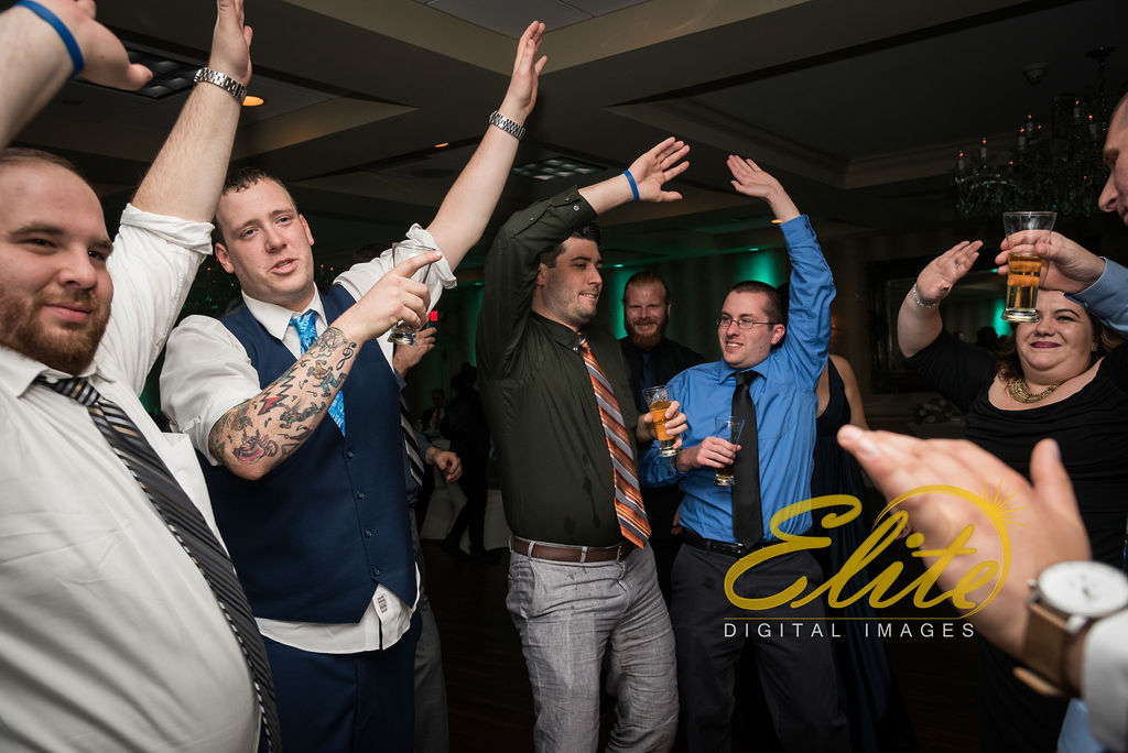 Elite Entertainment_ NJWedding_ EliteDigitalImages_DoubleTree_Darcy and Tom (8)