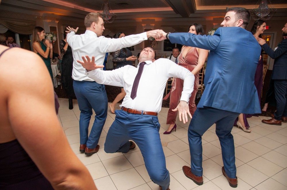 Elite Entertainment_ NJ Wedding_ Elite Digital Images_English Manor_Kelly and Adam (7)