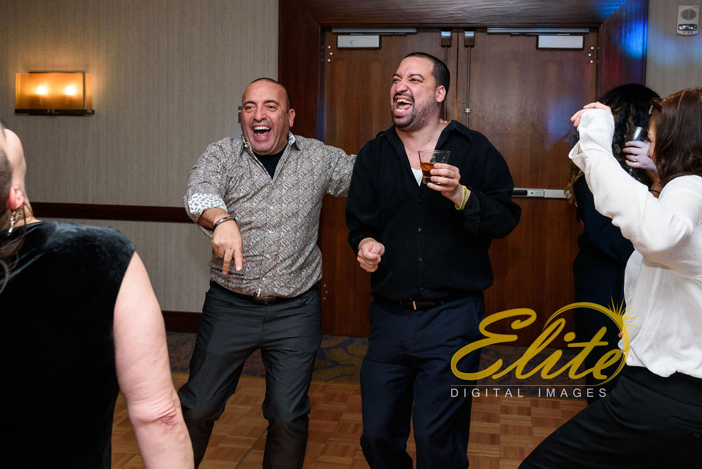 Elite Entertainment_ NJWedding_ EliteDigitalImages__ Westin Newport Hotel Jersey City_Shirley and Clint (10)