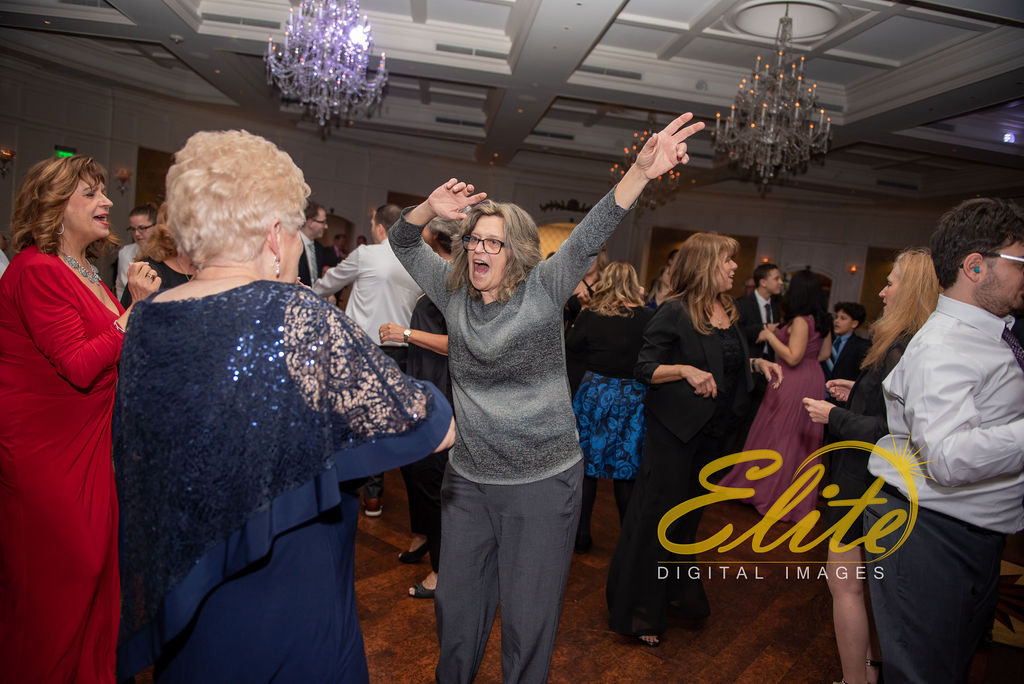 Elite Entertainment_ NJ Wedding_ Elite Digital Images_Clarks Landing_ Colleen and Stephen (8)
