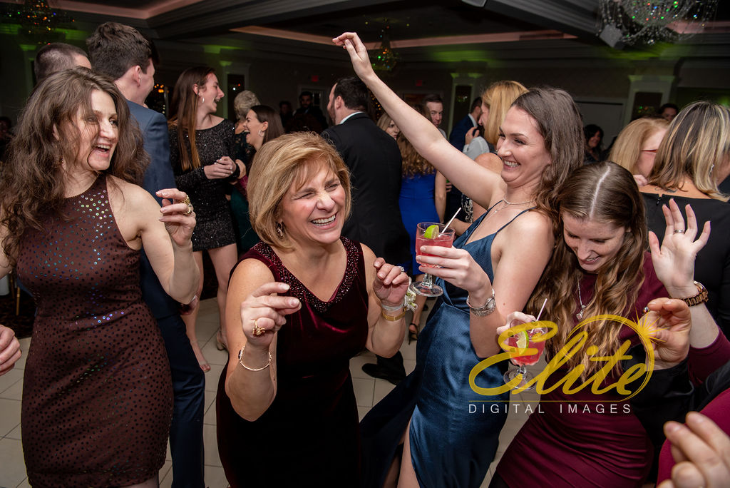 Elite Entertainment_ NJ Wedding_ Elite Digital Images_English Manor_Erin and Joseph (3)