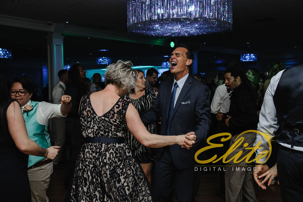 DJ_Elite Entertainment_ NJ Wedding_ Elite Digital Images_Crystal Point, Point Pleasant _Dan and Melanie (16)