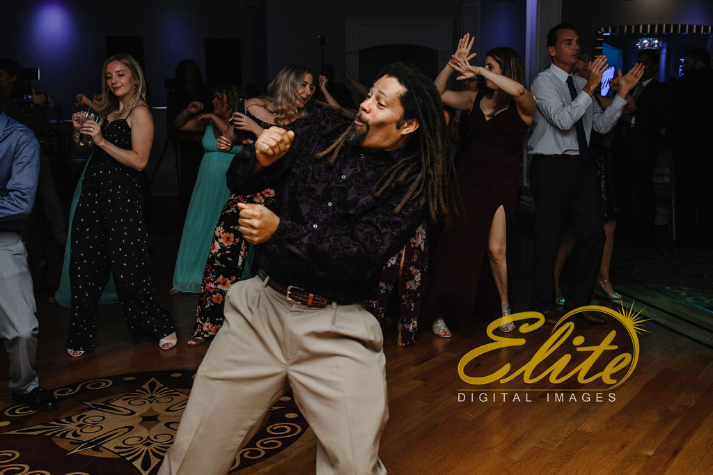 DJ_Elite Entertainment_ NJ Wedding_ Elite Digital Images_Crystal Point, Point Pleasant _Dan and Melanie (32)