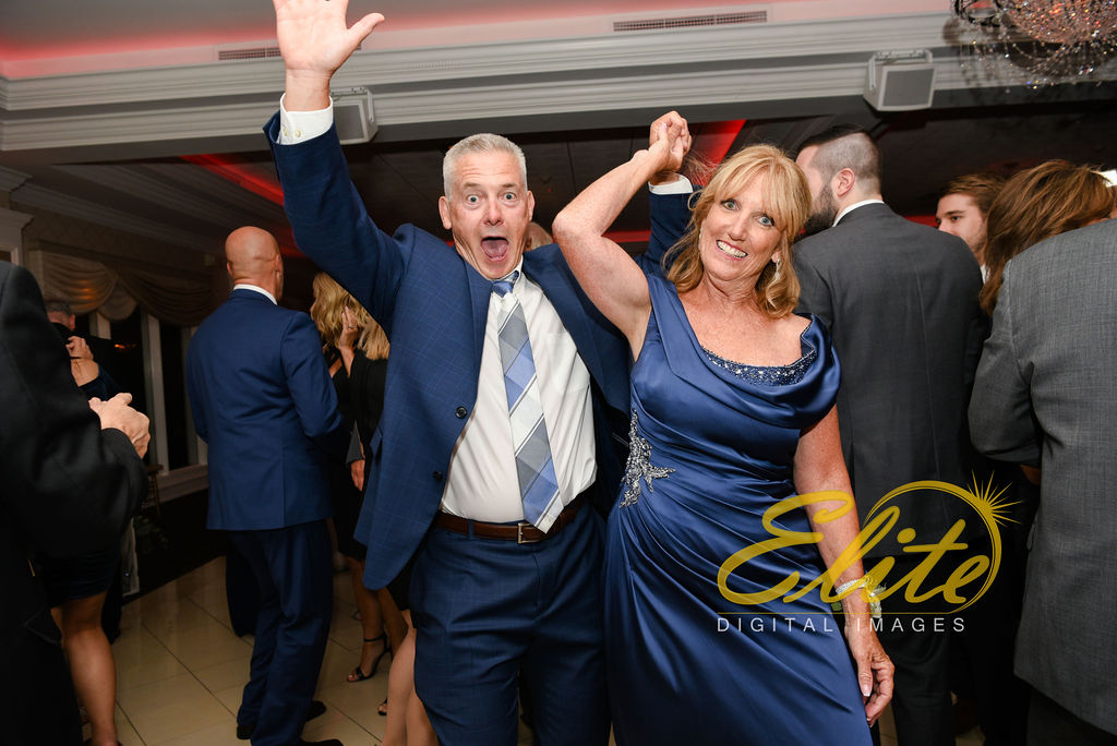Elite Entertainment_ NJ Wedding_ Elite Digital Images_English Manor_Ashley and Andrew_081019 (10)