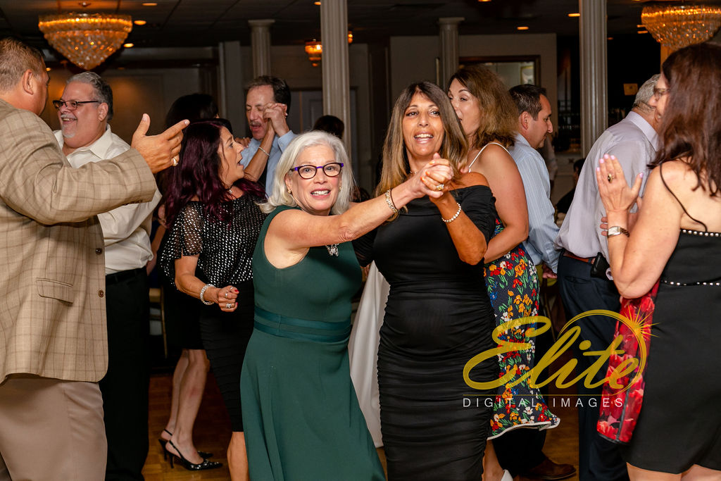 Elite Entertainment_ NJ Wedding_ Elite Digital Images_Breakers_08.17.19_ Debra and Dean (12)