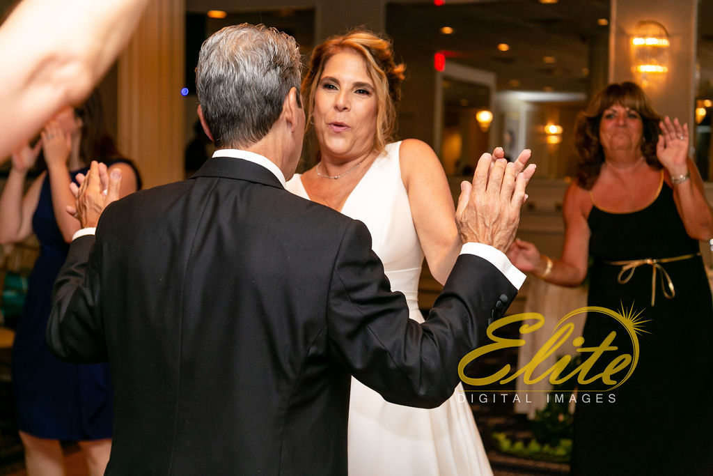 Elite Entertainment_ NJ Wedding_ Elite Digital Images_Breakers_08.17.19_ Debra and Dean (3)