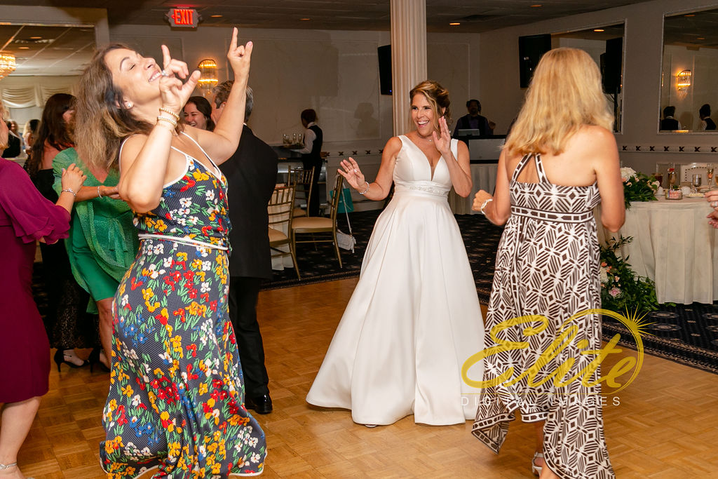 Elite Entertainment_ NJ Wedding_ Elite Digital Images_Breakers_08.17.19_ Debra and Dean (4)