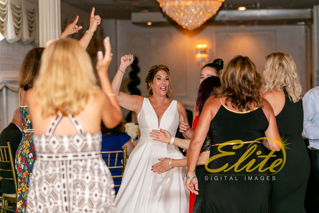 Elite Entertainment_ NJ Wedding_ Elite Digital Images_Breakers_08.17.19_ Debra and Dean (7)