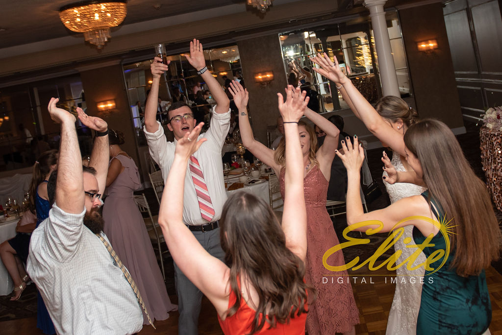 Elite Entertainment_ NJ Wedding_ Elite Digital Images_Doolans Shore Club in Spring Lake_Kristina and David_ 072619 (17)