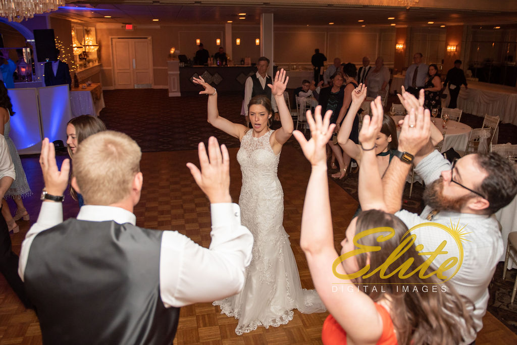 Elite Entertainment_ NJ Wedding_ Elite Digital Images_Doolans Shore Club in Spring Lake_Kristina and David_ 072619 (18)