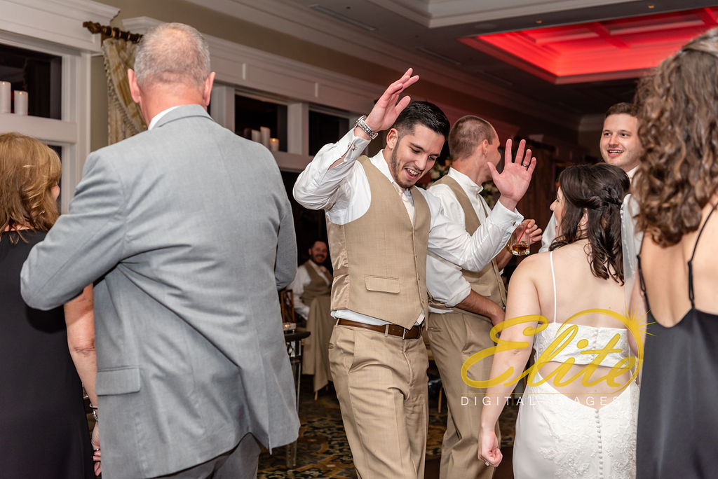 Elite Entertainment_ NJ Wedding_ Elite Digital Images_Clarks Landing_ Lauren and Jake _ 09_01_19 (13)