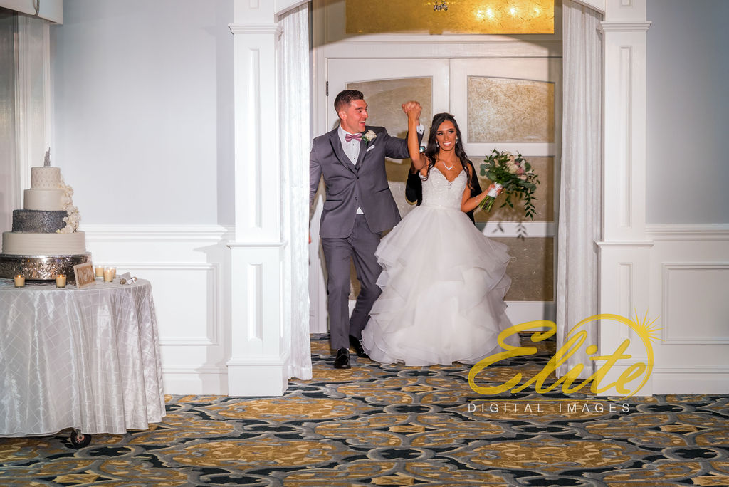 Elite Entertainment_NJ Wedding_Elite Digital Images_Crystal Point, Point Pleasant_GeannineAndMike_10_11_19_entrance