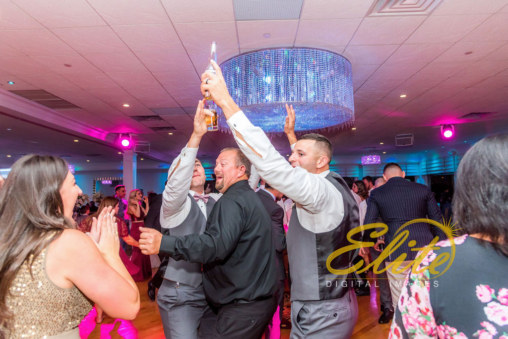 Elite Entertainment_NJ Wedding_Elite Digital Images_Crystal Point, Point Pleasant_GeannineAndMike_10_11_19_party 13