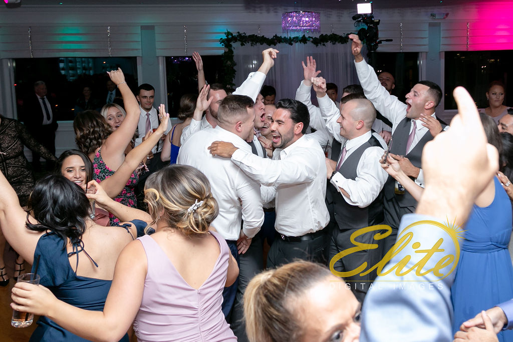 Elite Entertainment_NJ Wedding_Elite Digital Images_Crystal Point, Point Pleasant_GeannineAndMike_10_11_19_party 19