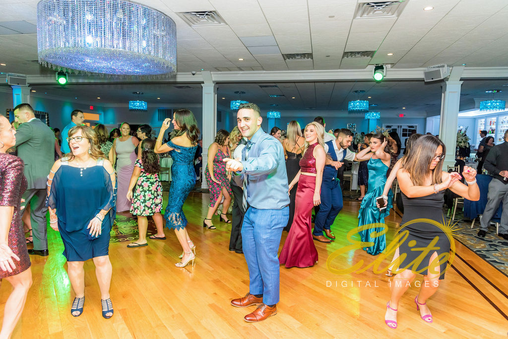 Elite Entertainment_NJ Wedding_Elite Digital Images_Crystal Point, Point Pleasant_GeannineAndMike_10_11_19_party 4