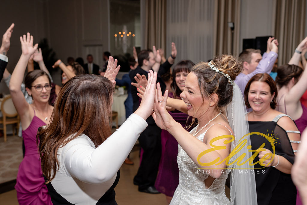 Elite Entertainment_NJ Wedding_Elite Digital Images_Spring Lake Bath & Tennis Club, Spring Lake_RebeccaAndKevin_10_19_19_party2